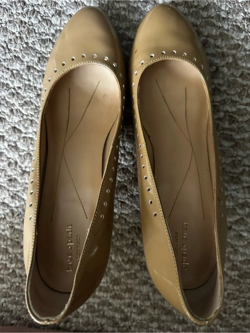 kate spade Tan Nude Patent Leather Round-Toe Pumps 10M